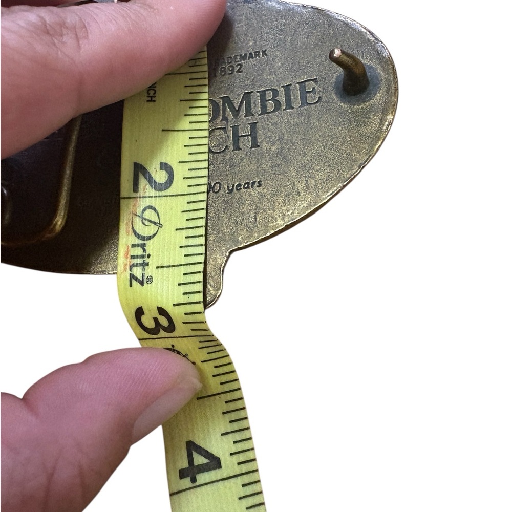 ABERCROMBIE & FITCH 100 YEARS ANNIVERSARY SOLID BRASS MOOSE BELT BUCKLE VINTAGE - Picture 6 of 6